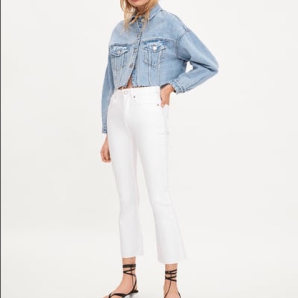 Mid-rise flared cropped jeans